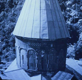 Geghart Exterio Dome