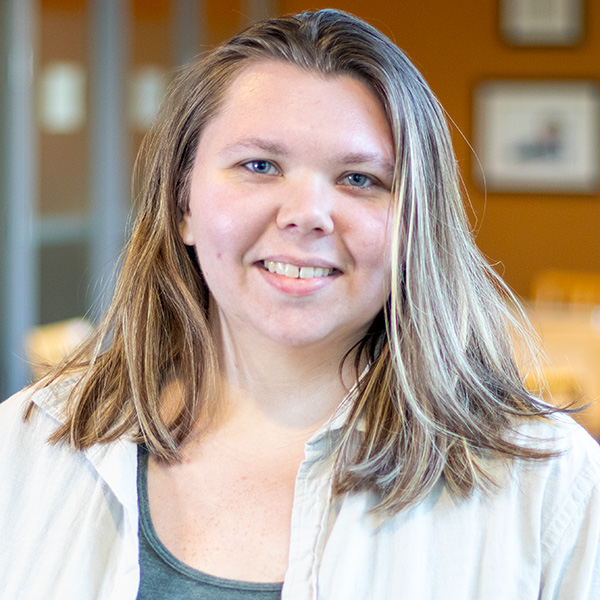 Headshot of Hannah Sutton.