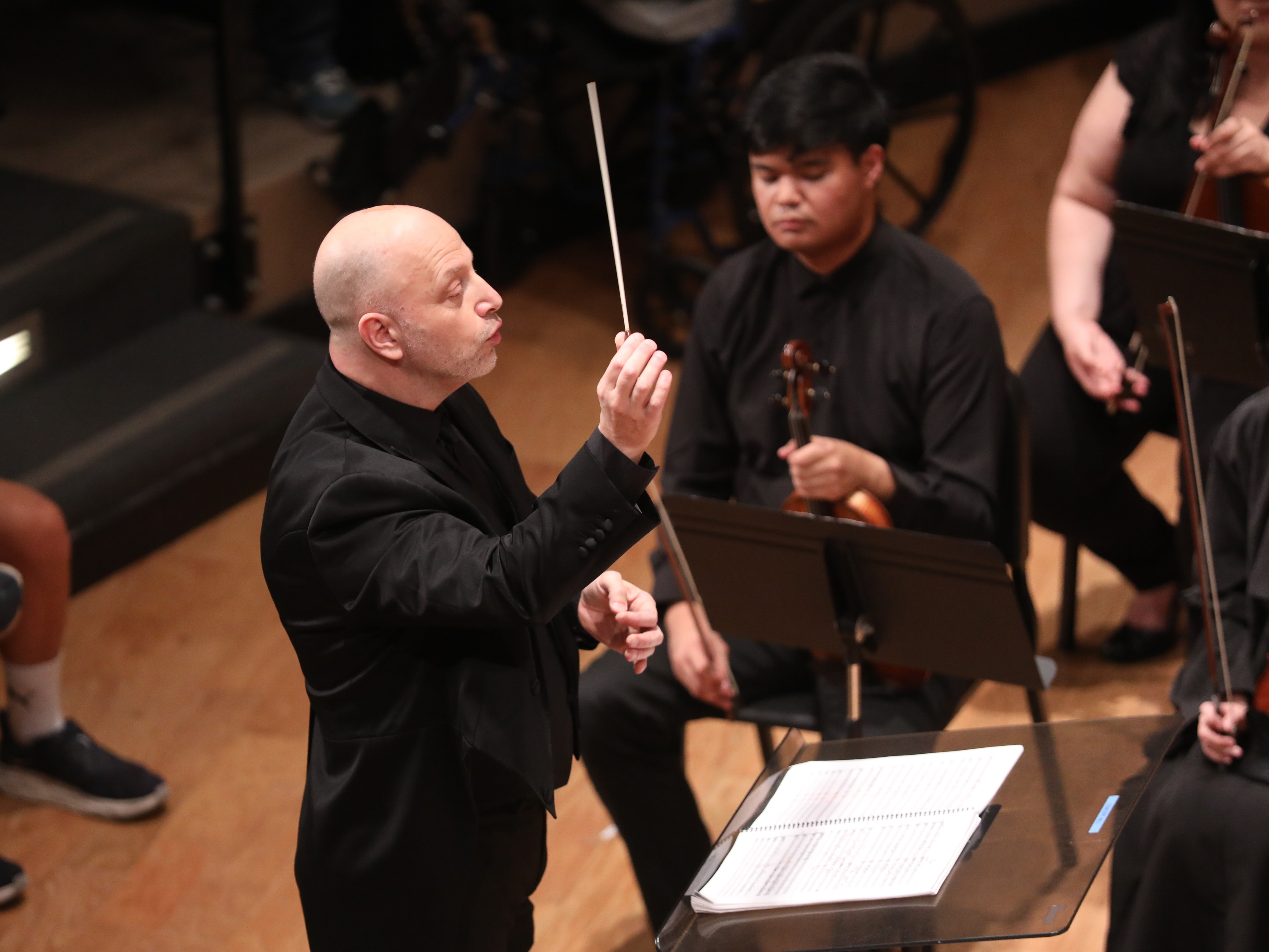 Conductor 3